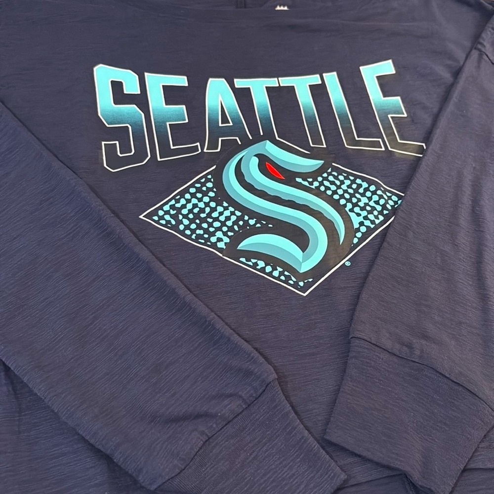 NWT [Fanatics] Seattle Kraken NHL Boatneck Oversized Long-Sleeve Shirt Women’s M - Picture 3 of 7